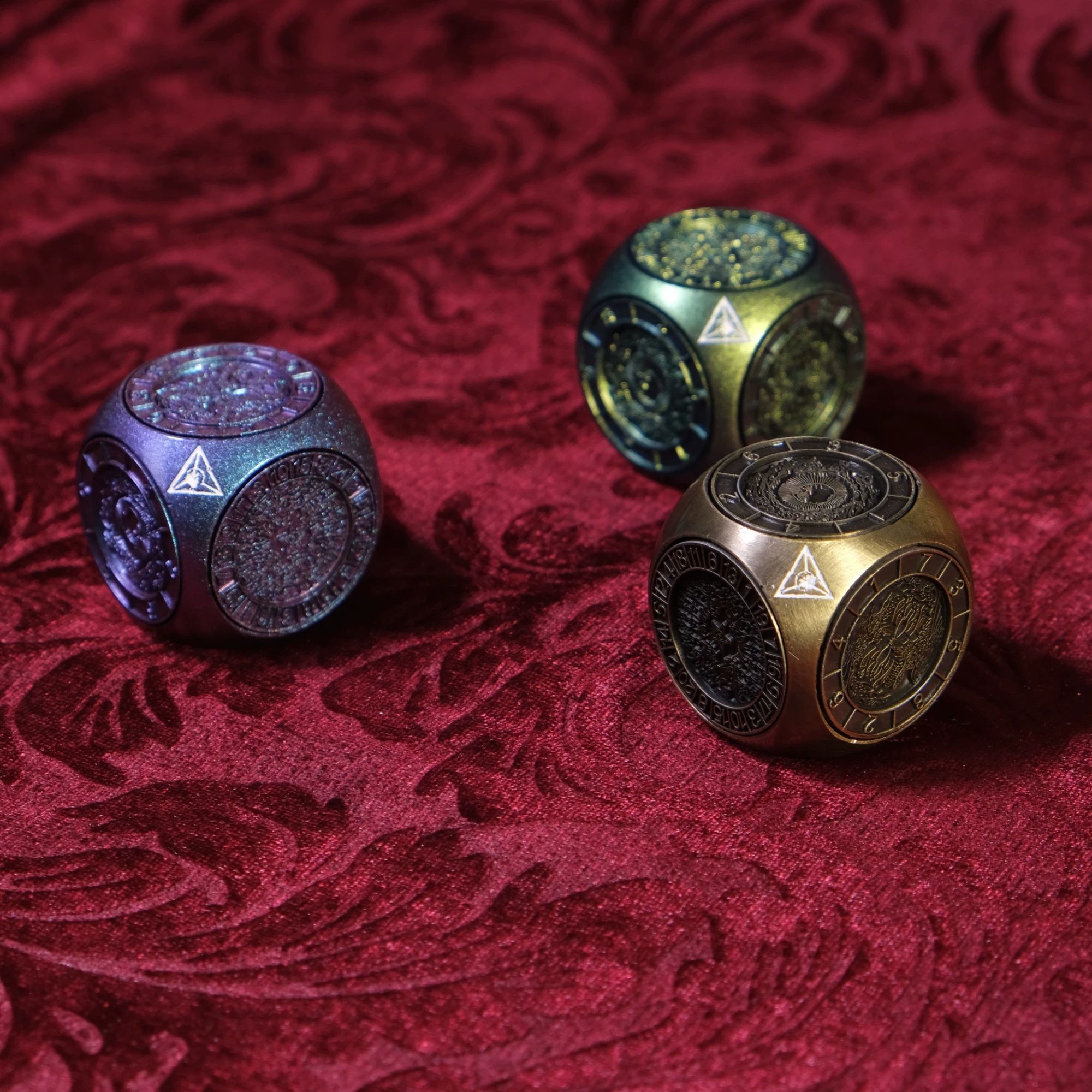 6-Sided Metal Dice Set Vintage - огляд і ціна Vintage Collectible Board Games